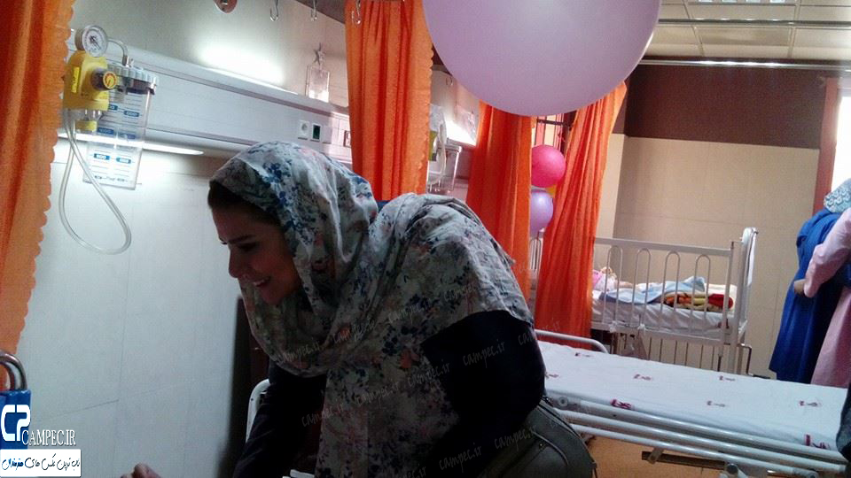 سحر دولتشاهی در بیمارستان طبی کودکان
